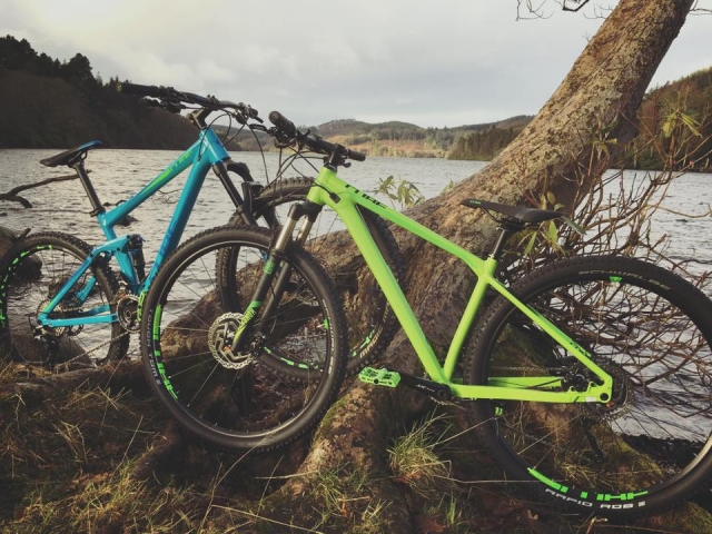 Venga a andar en bicicleta con nosotros 